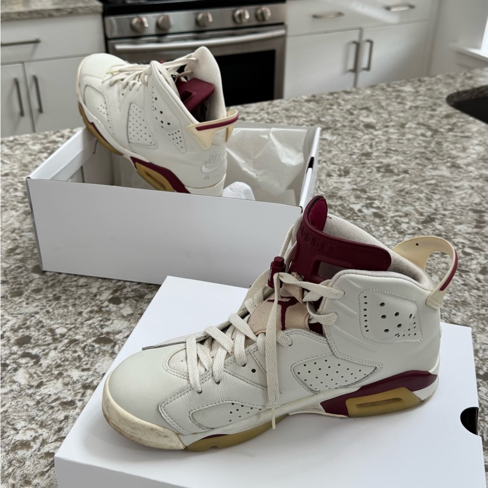 Air Jordan Retro 6 “Maroon” 2015